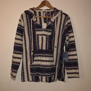 Lightweight drug rug top